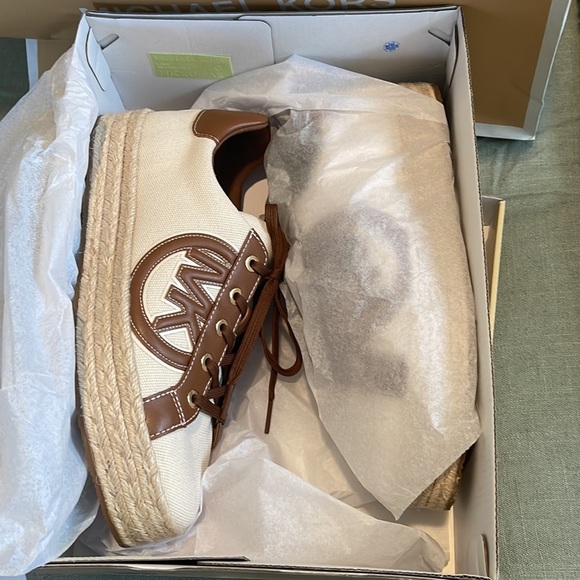 Michael Kors Shoes (Poppy Espadrille) - Picture 5 of 7